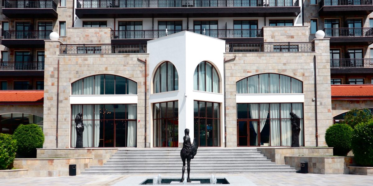 Aliplast стана част от обновяването на Hyatt Regency Pravets Resort