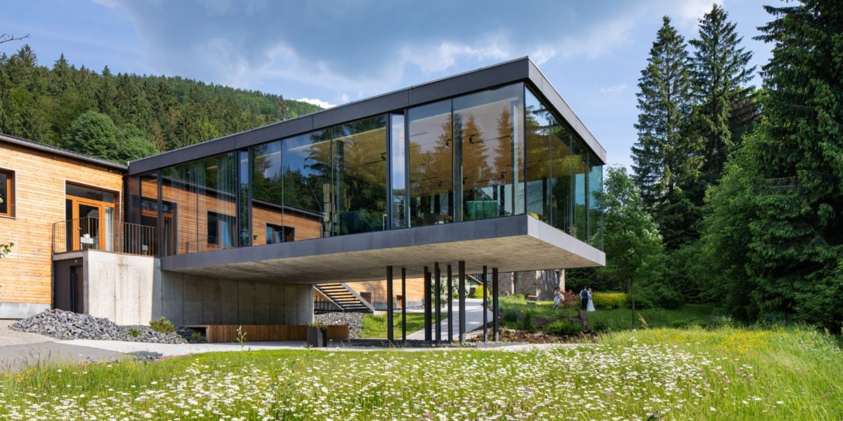 Хотел “U Holubů” – симбиоза на съвременна архитектура и природа