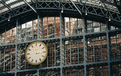 От желязо до алуминий: развитието на металната дограма през вековете